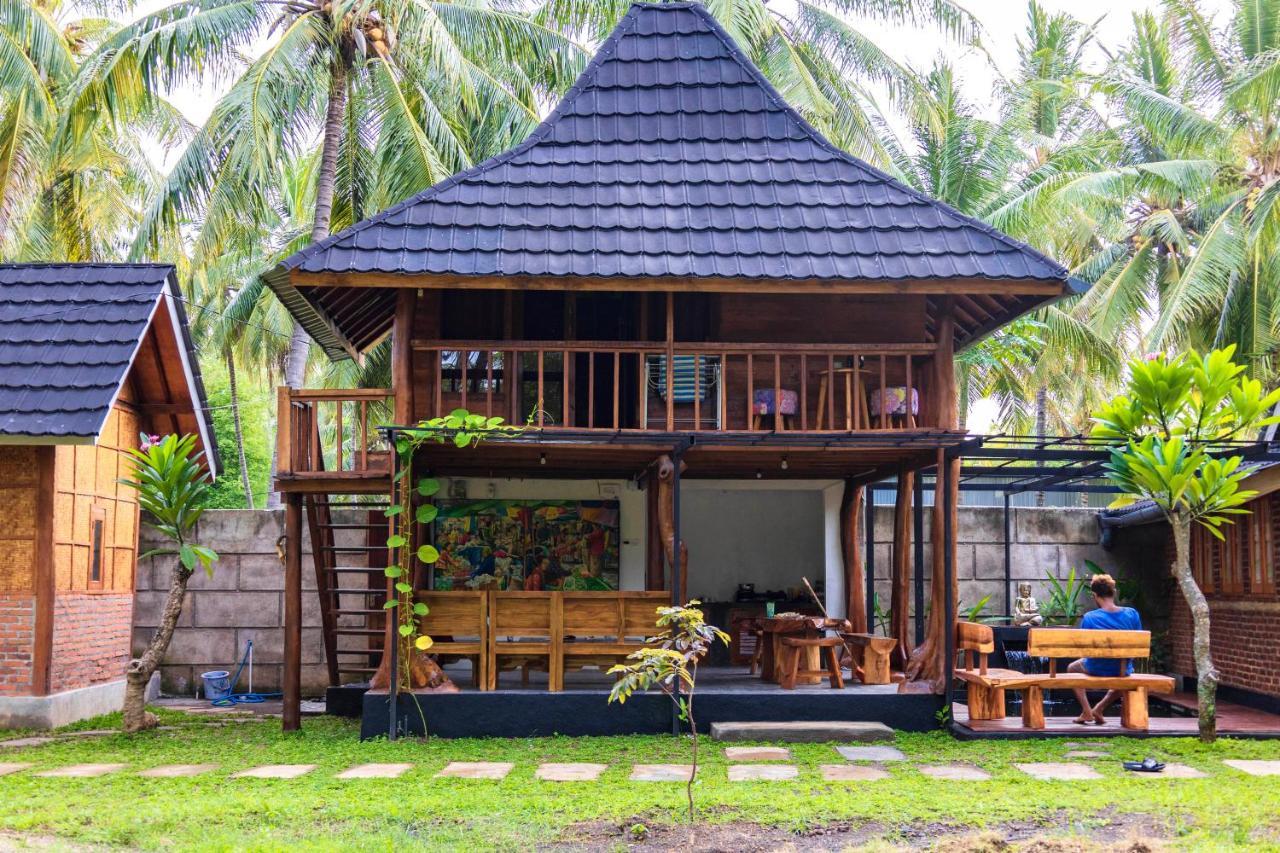 Tahlia'S Villa Sorongjukung Bagian luar foto
