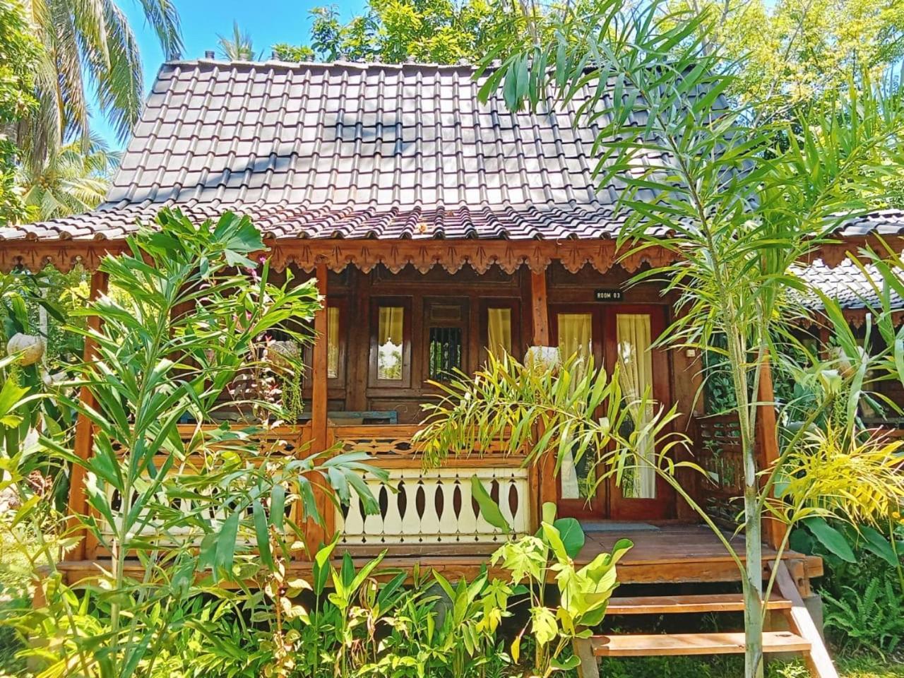 Tahlia'S Villa Sorongjukung Bagian luar foto
