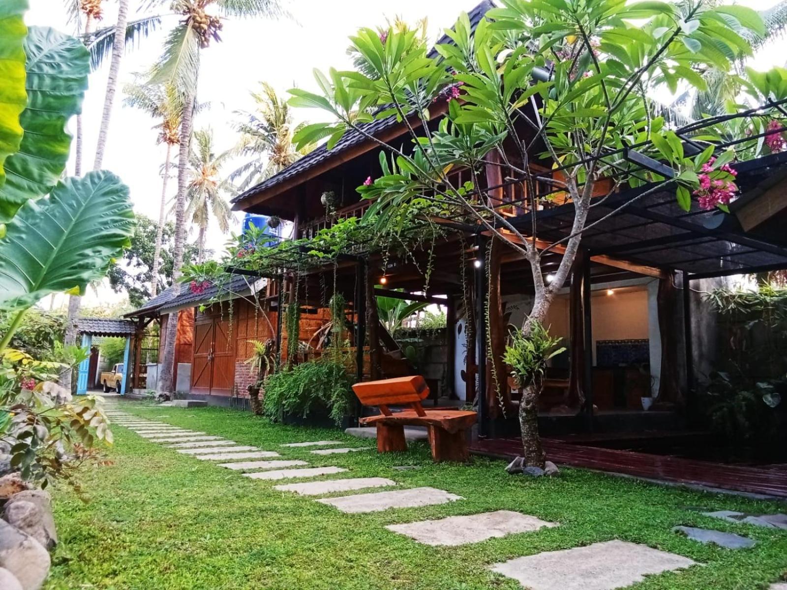 Tahlia'S Villa Sorongjukung Bagian luar foto