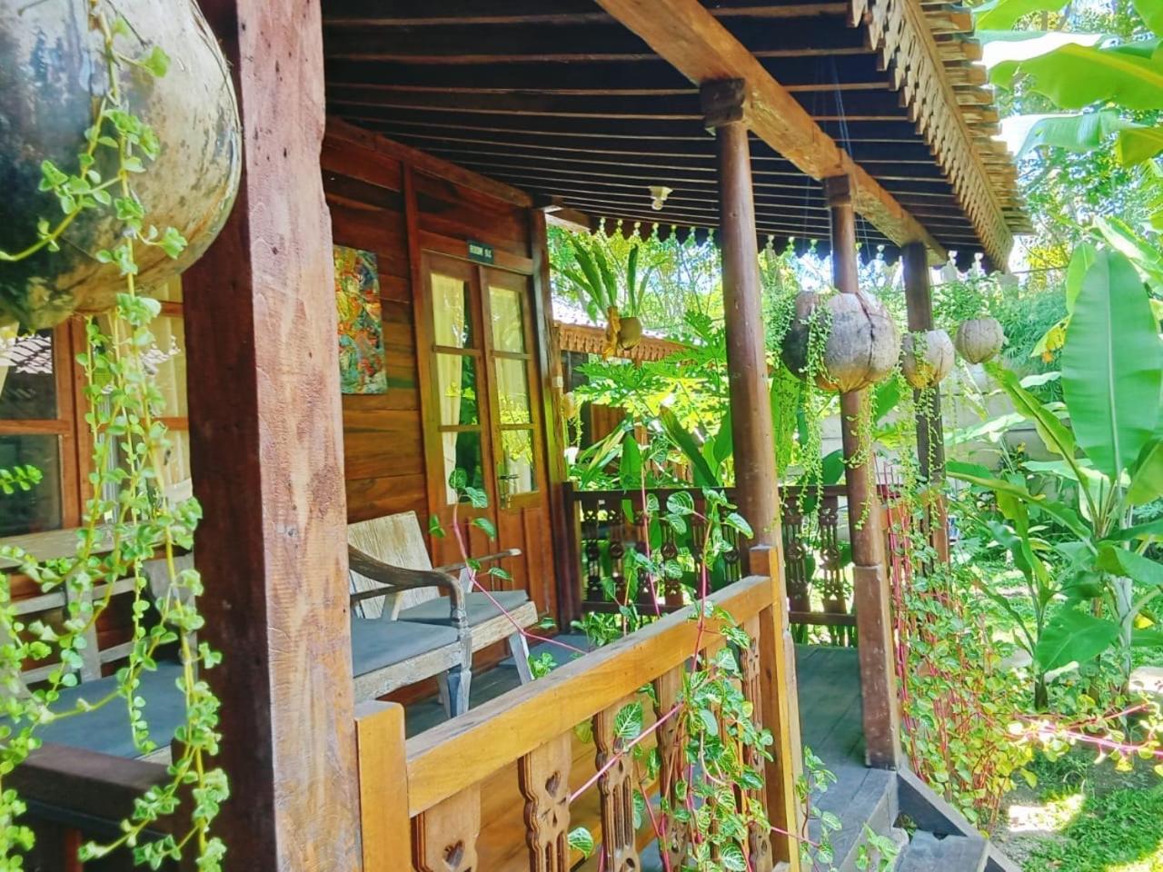 Tahlia'S Villa Sorongjukung Bagian luar foto