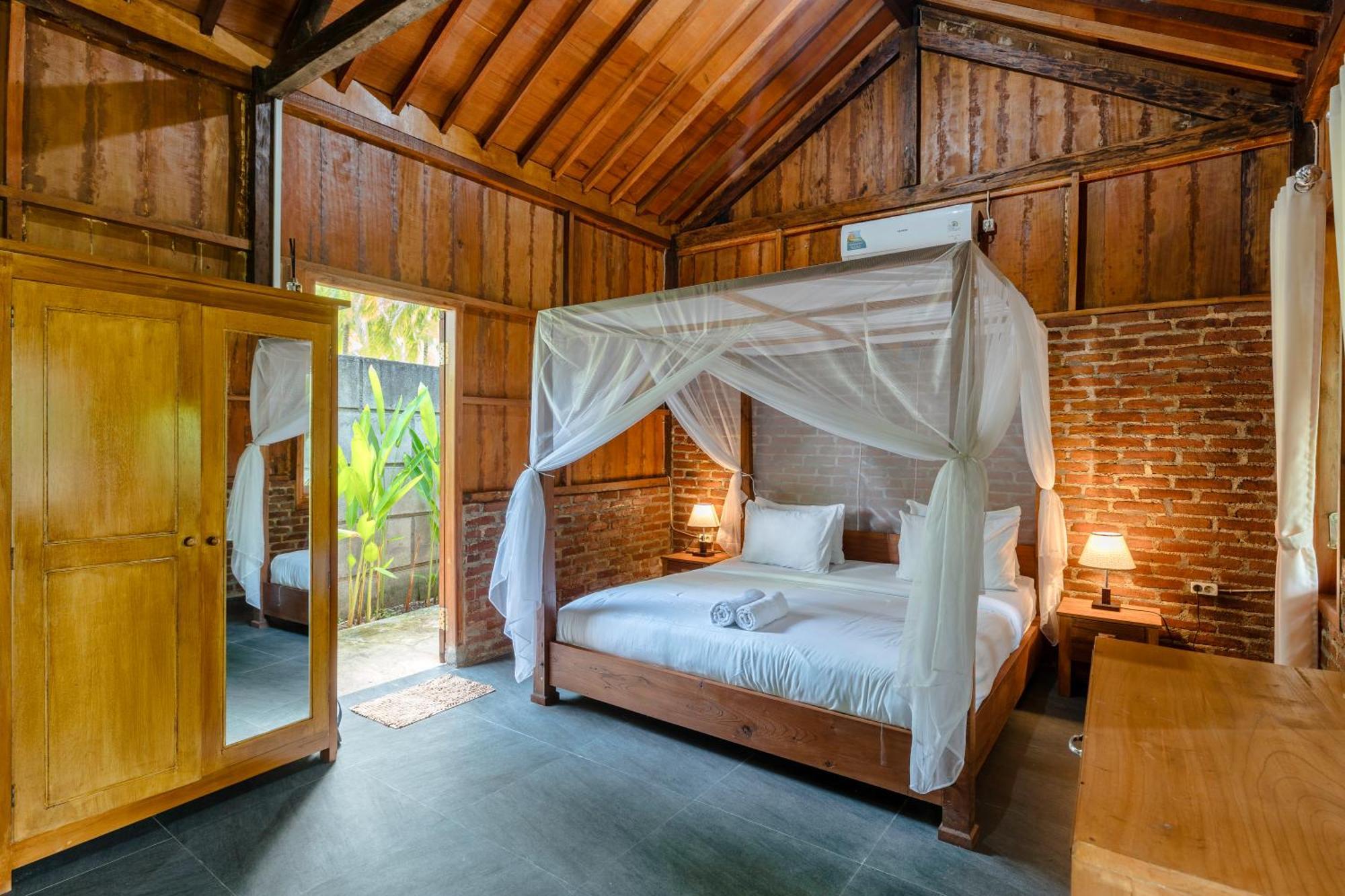 Tahlia'S Villa Sorongjukung Bagian luar foto