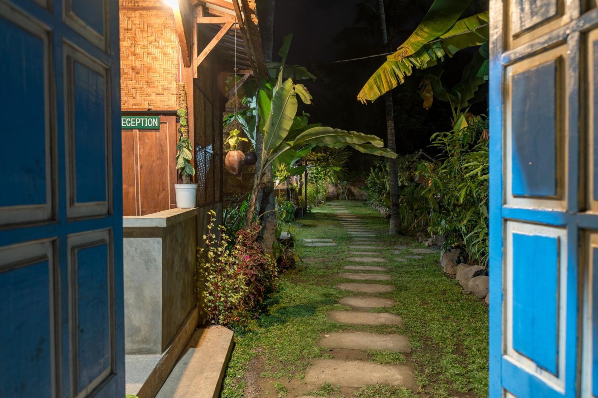 Tahlia'S Villa Sorongjukung Bagian luar foto