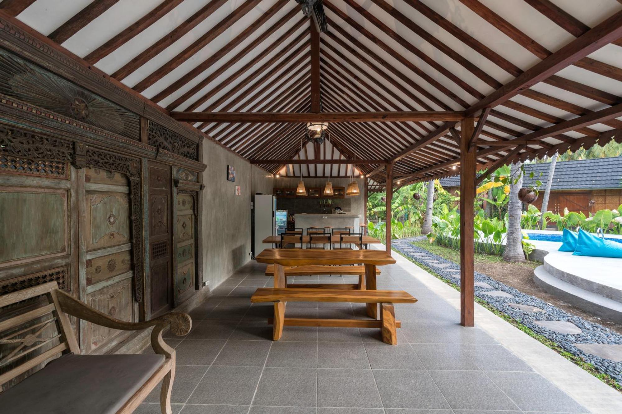 Tahlia'S Villa Sorongjukung Bagian luar foto