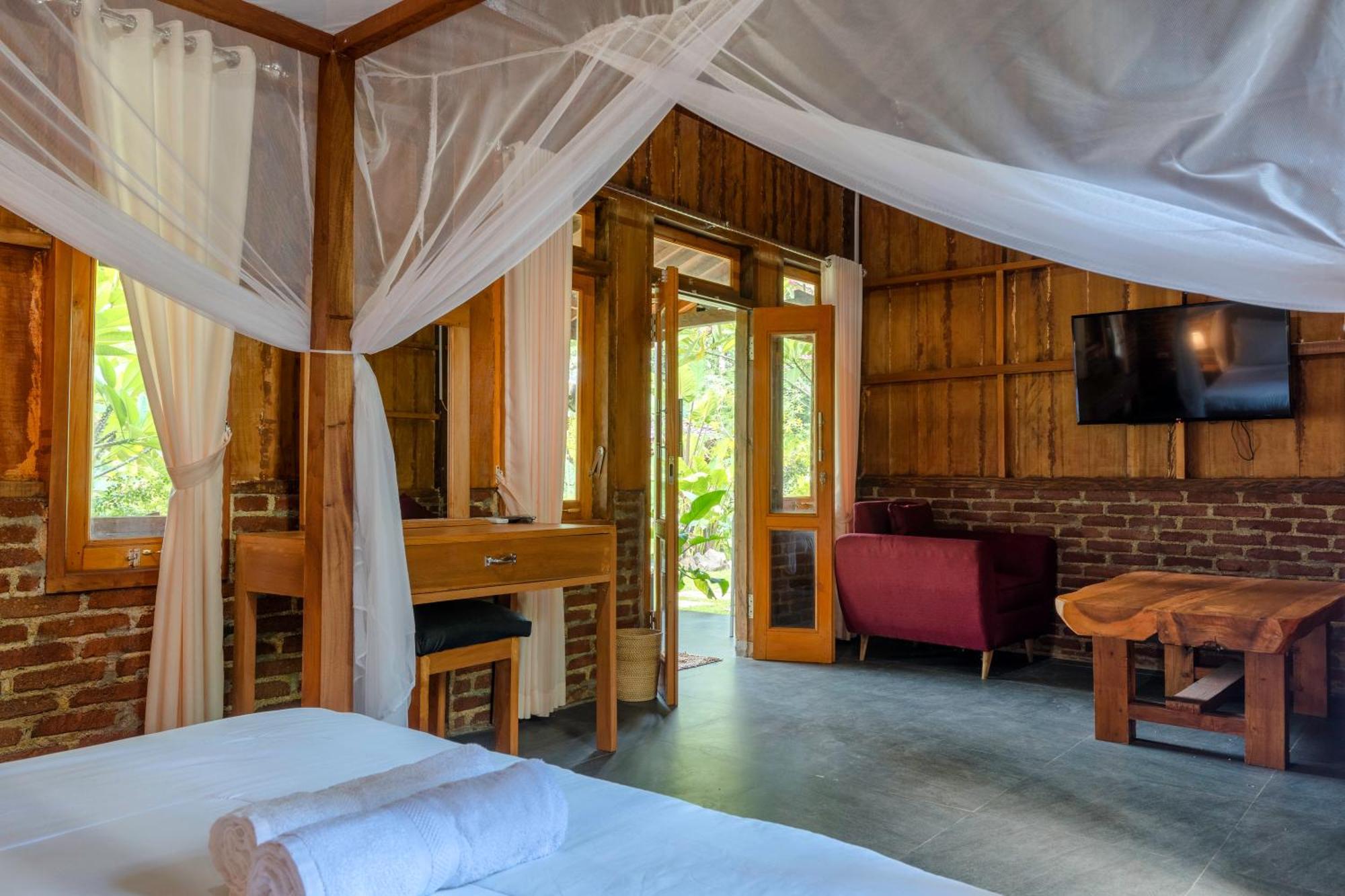 Tahlia'S Villa Sorongjukung Bagian luar foto